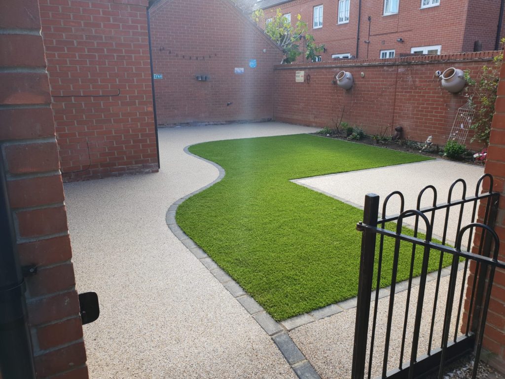 NER, Resin Bound Patio