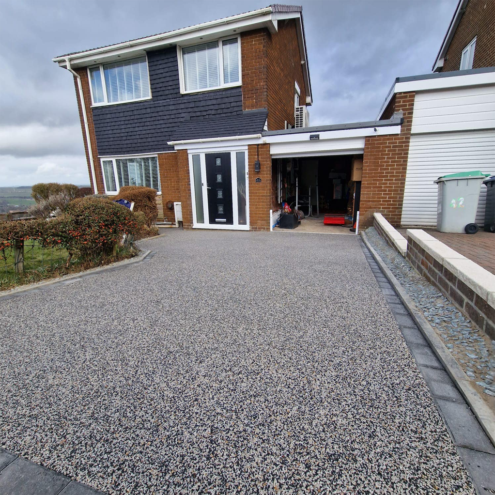 How Long Do Resin Driveways Last in Durham’s Climate?