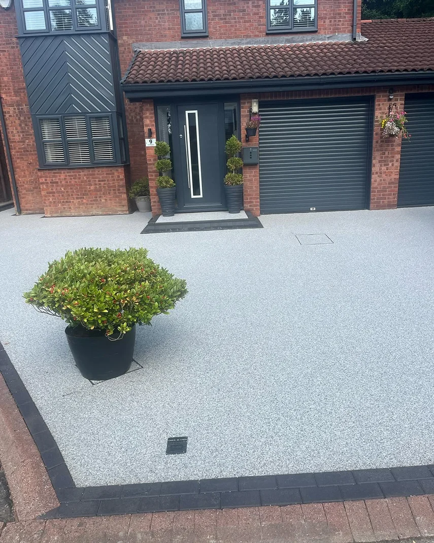 Resin Driveway image3