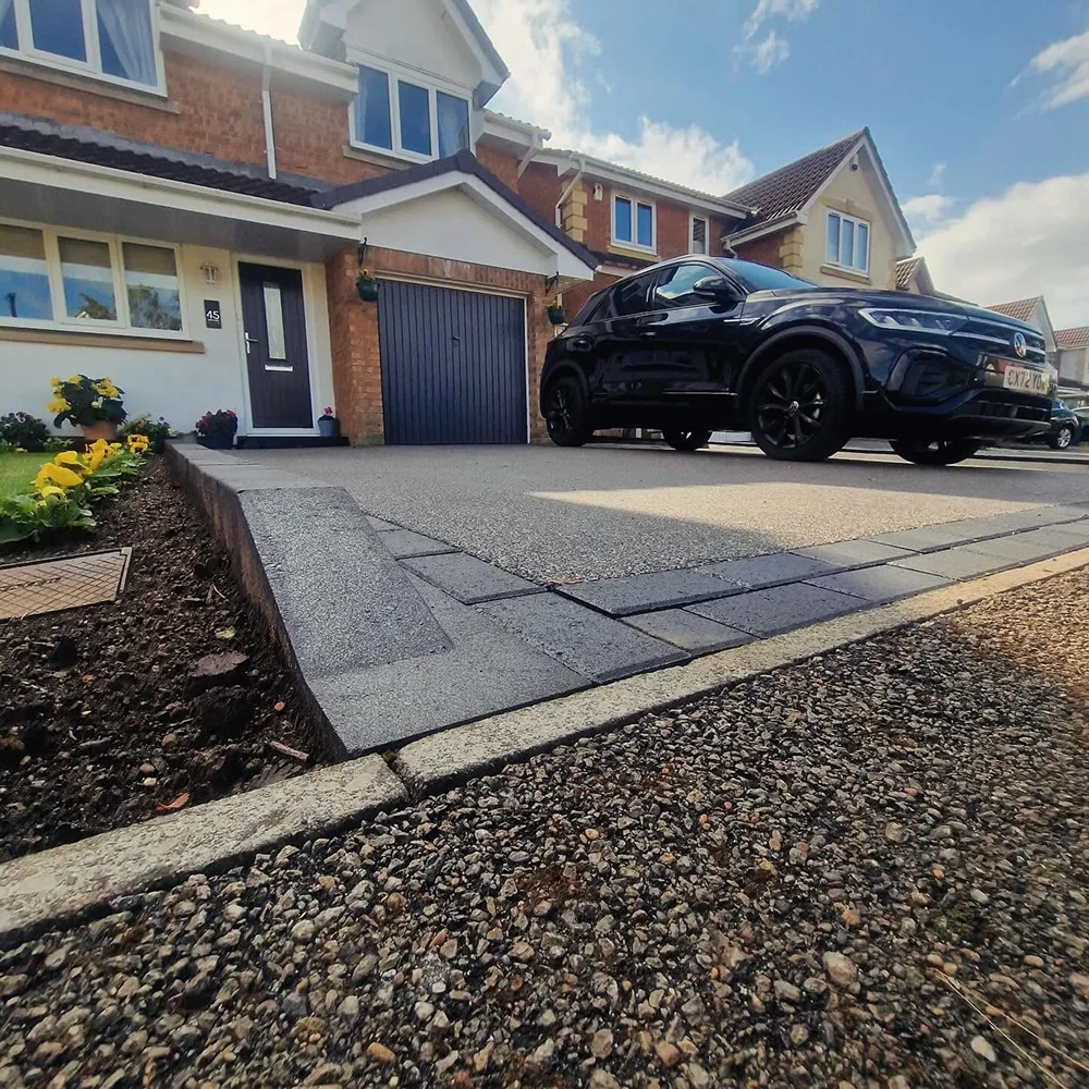 Resin Driveway Installation image23